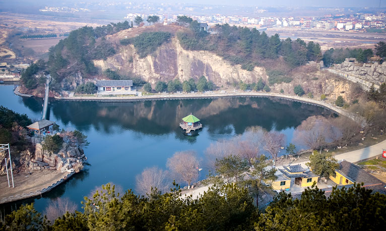 月亮湖全景